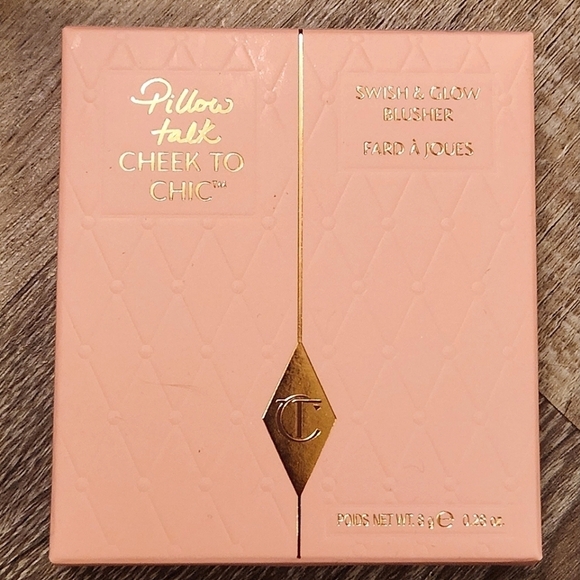 Charlotte Tilbury Cheek To Chic Swish and Pop Blusher- pillow talk inten… - Picture 1 of 6